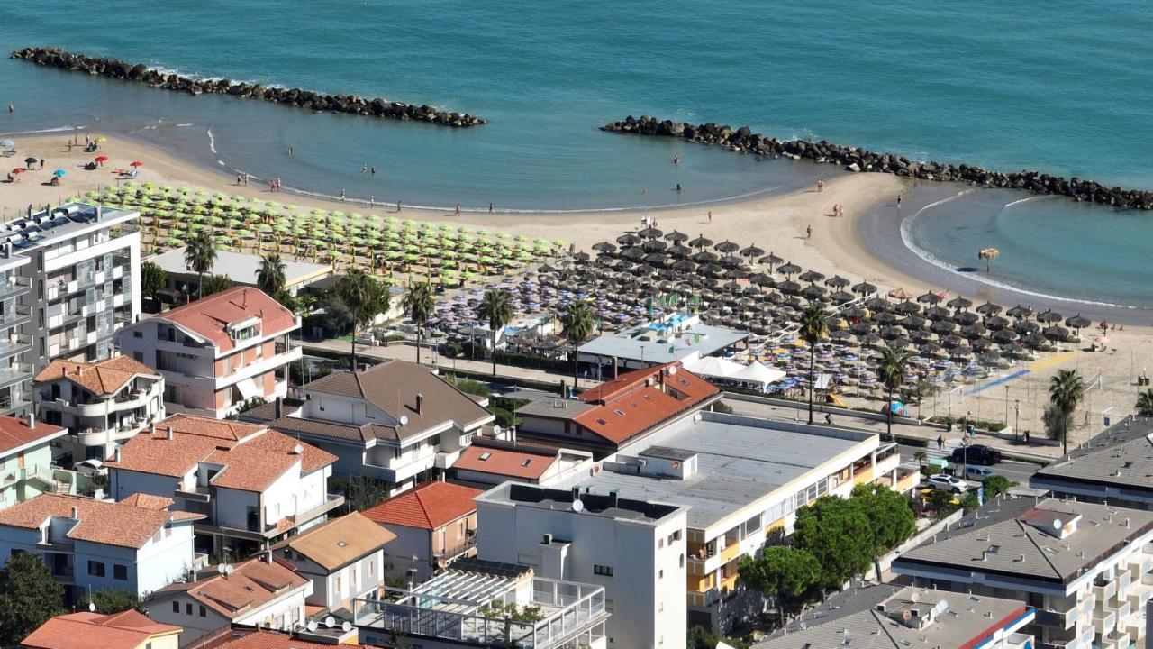 Casa Alma Del Mar Apartment Montesilvano Exterior photo